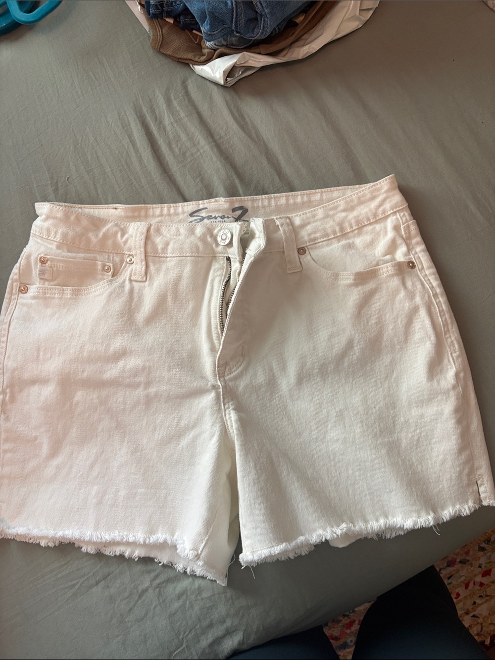Seven7 Off-White Frayed Hem Denim Shorts